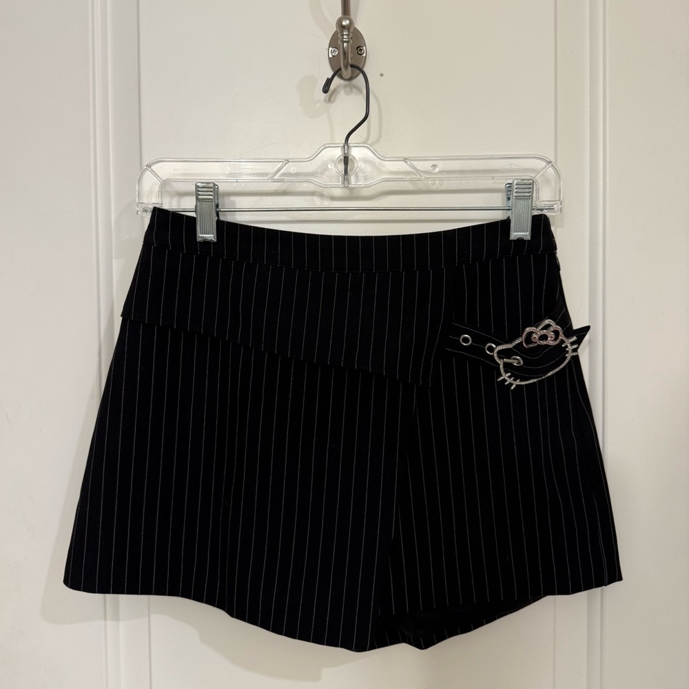 Forever 21 Hello Kitty & Friends Black Pinstripe Skort